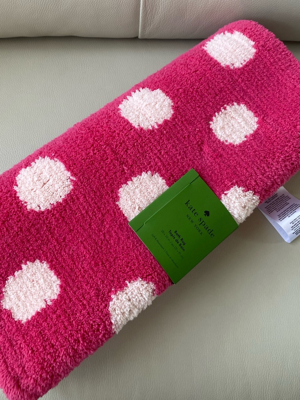 Kate spade bath rug - fuscia pink white polka dot